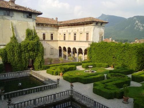 Villa Cicogna Mozzoni, Bisuschio, Varese